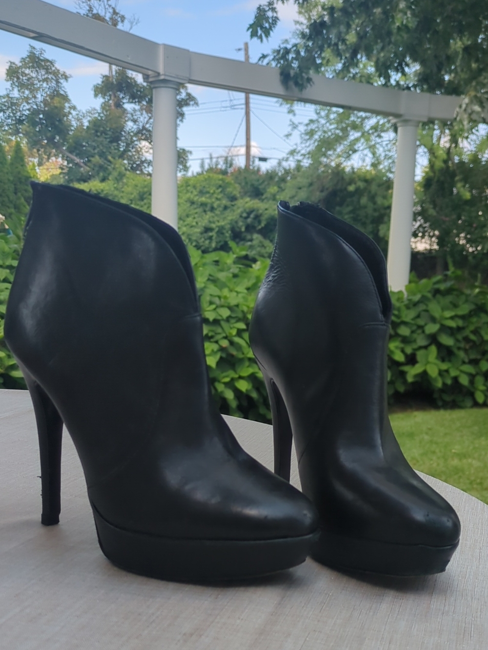 Alexandre Birman Soft Leather Platform Booties